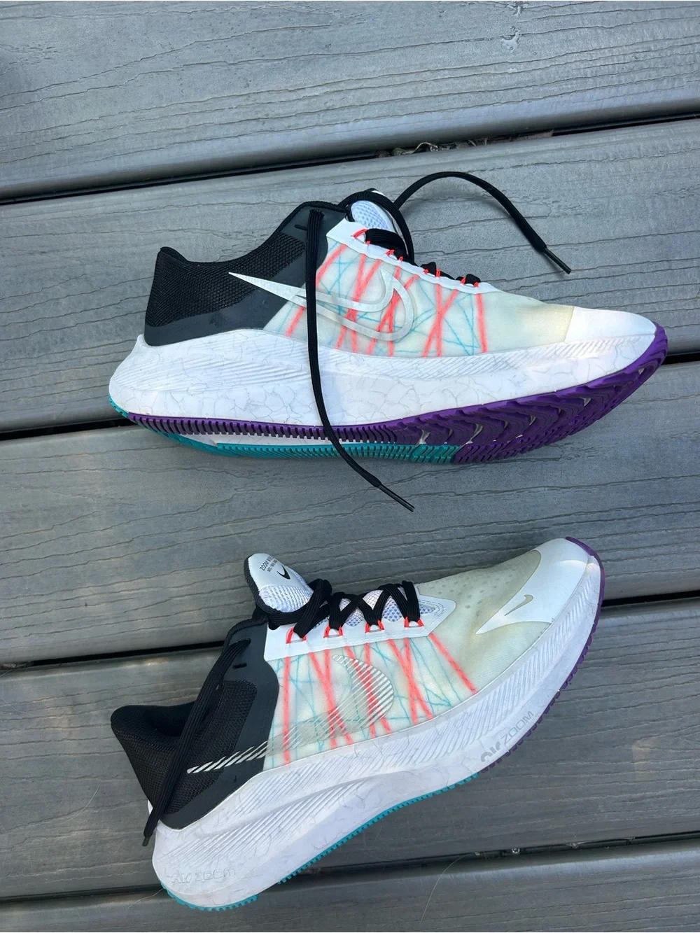 NIKE ZOOM WINFLO air zoom running shoe never worn excellent condition